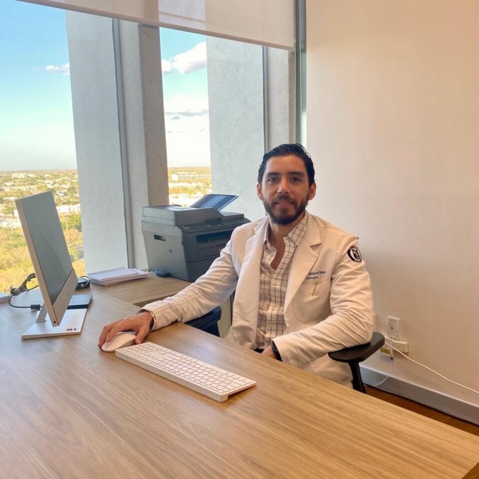 Dr. Ruffo Tadeo Sandoval Gómez